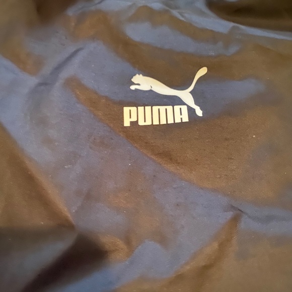 Puma wind jacket. - Picture 4 of 4